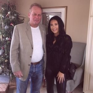 Meet your Posher, Hillarie